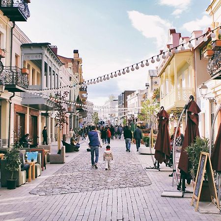 Siqvaruli Tbilisi Esterno foto