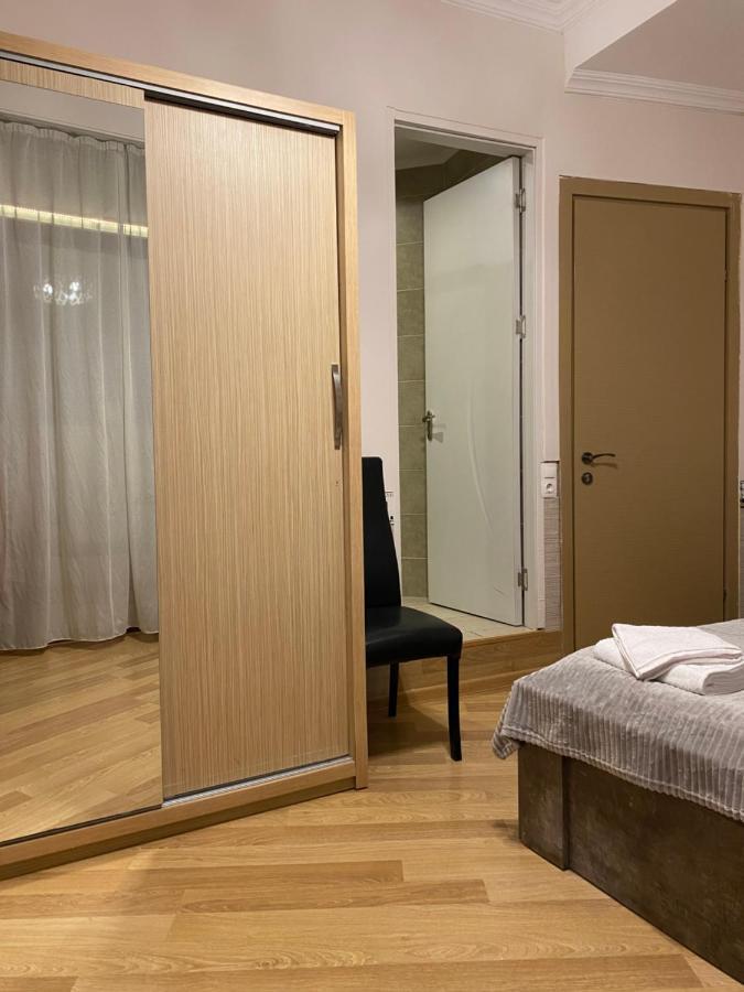 Siqvaruli Tbilisi Esterno foto