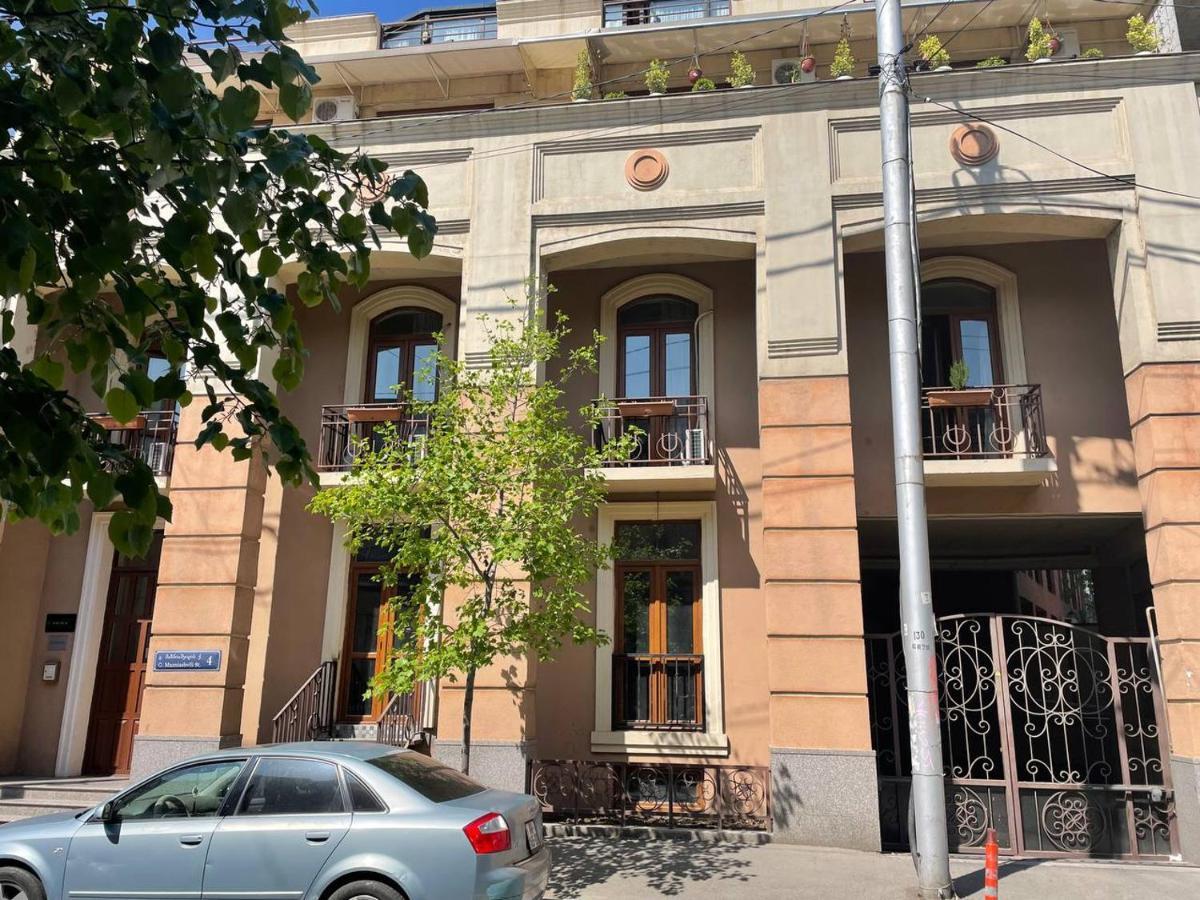 Siqvaruli Tbilisi Esterno foto